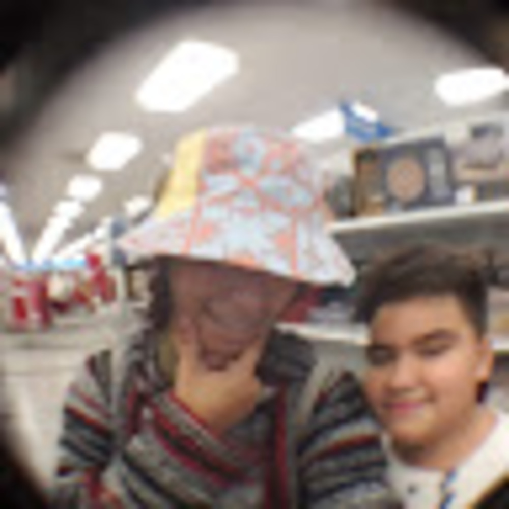 Meet your Posher, Elleny